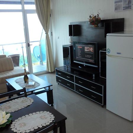 Sianie: Beachfront Apartment in Sunny Beach Center Exterior photo